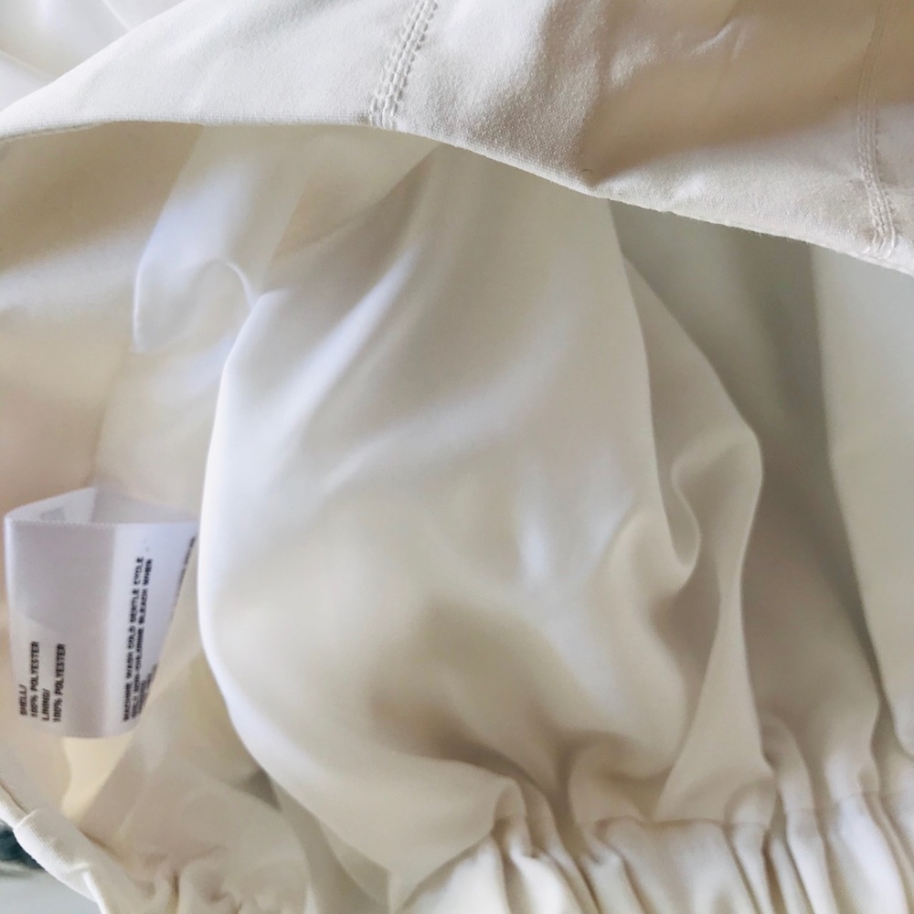 High Waisted Dry Stretch Tucked Skirt - Picture 8 of 8